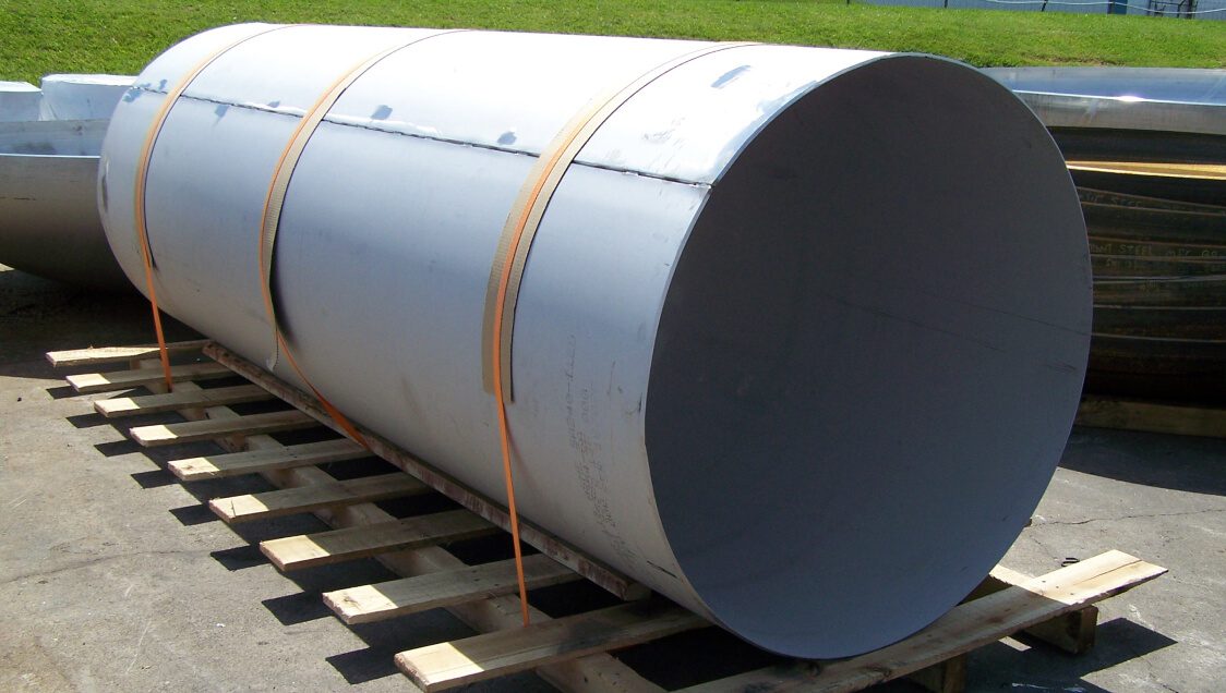 For a headstart on your tank project, Brighton can roll plates up to 16' wide, enabling us to form 14" OD to approximately 30' in diameter offering a complete tank kit that includes both the cylinder and head.
