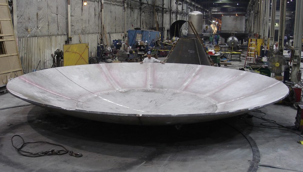 Large projects, like segmented domes, call for unique solutions. With most of our segmented heads, we fabricate large dollar caps and segments, enabling us to minimize welding while assembling in the field.
